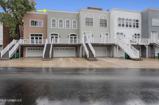 80 E Beach Street, 4, Gulfport, MS 39507