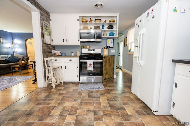8766 Violet Parkway, Eden, NY 14057