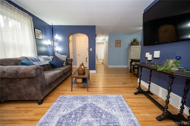 8766 Violet Parkway, Eden, NY 14057