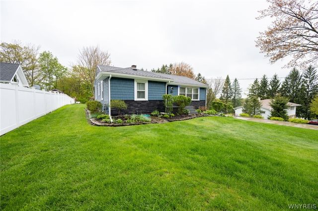 8766 Violet Parkway, Eden, NY 14057