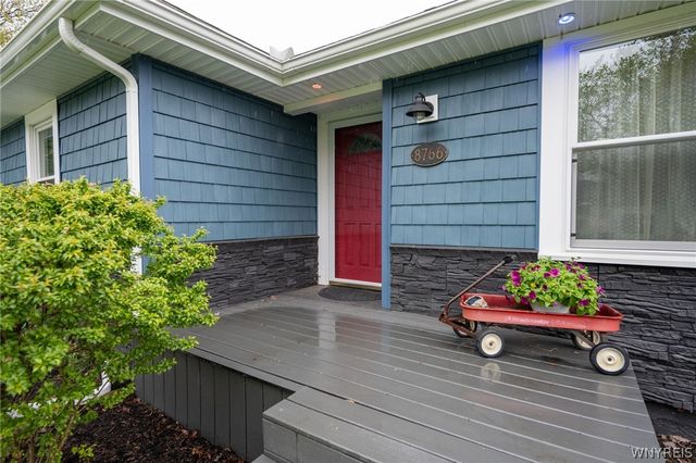8766 Violet Parkway, Eden, NY 14057