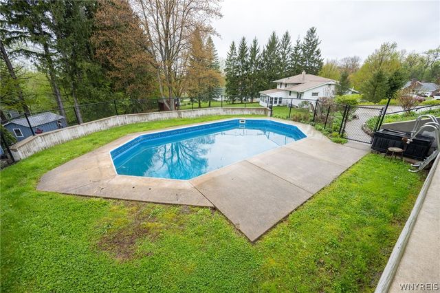 8766 Violet Parkway, Eden, NY 14057