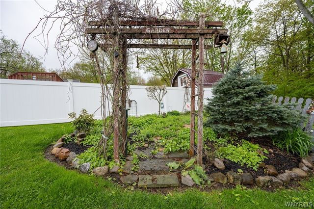 8766 Violet Parkway, Eden, NY 14057