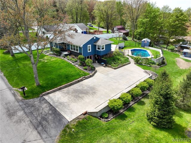 8766 Violet Parkway, Eden, NY 14057