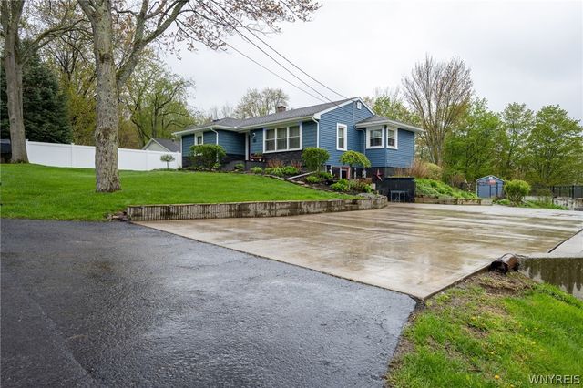 8766 Violet Parkway, Eden, NY 14057