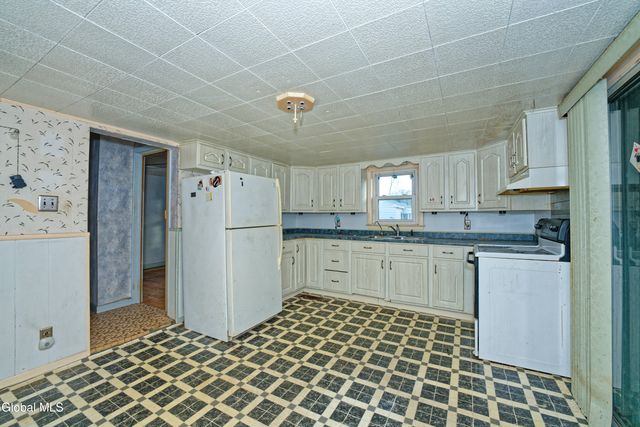 318 Chiswell Road, Schenectady, NY 12304