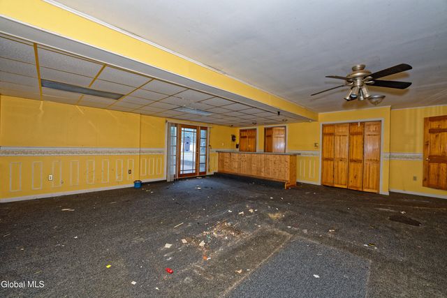 318 Chiswell Road, Schenectady, NY 12304