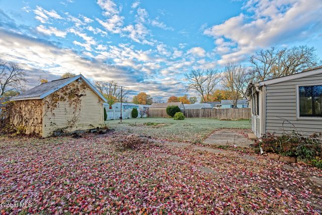 318 Chiswell Road, Schenectady, NY 12304