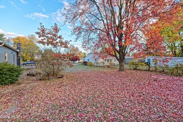 318 Chiswell Road, Schenectady, NY 12304