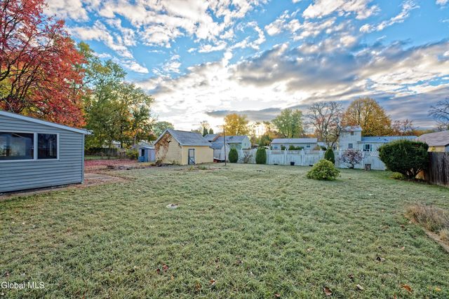 318 Chiswell Road, Schenectady, NY 12304