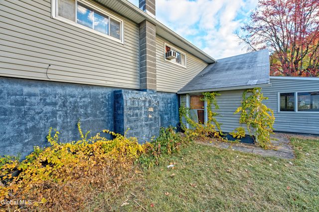 318 Chiswell Road, Schenectady, NY 12304