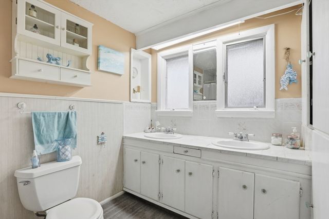 22 Burdett Rd, Lynn, MA 01904