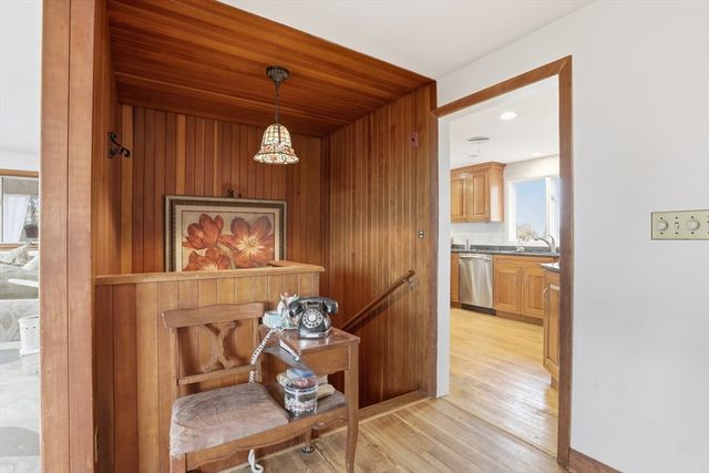 22 Burdett Rd, Lynn, MA 01904