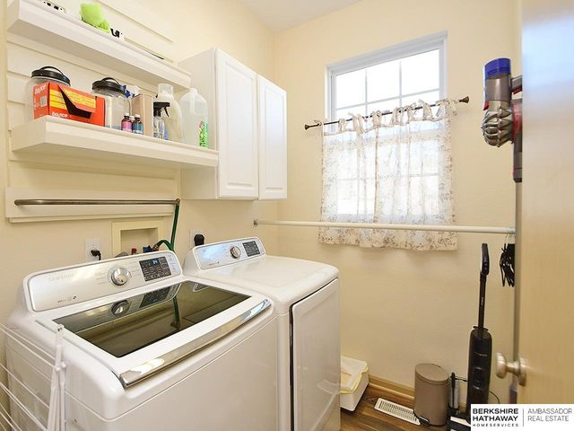 1409 N 208th Street, Elkhorn, NE 68022