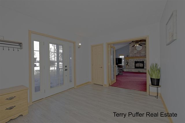 1497 W Grand River Avenue, Ionia, MI 48846