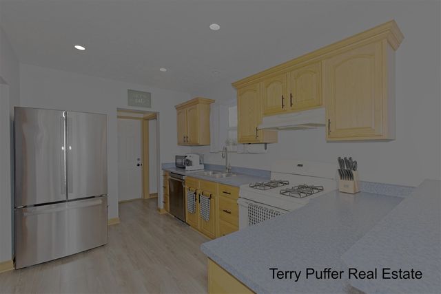 1497 W Grand River Avenue, Ionia, MI 48846