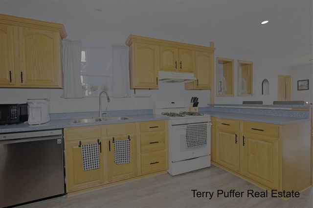 1497 W Grand River Avenue, Ionia, MI 48846