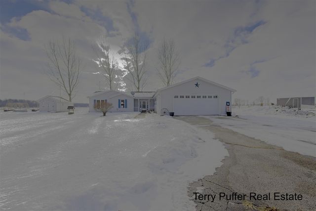 1497 W Grand River Avenue, Ionia, MI 48846