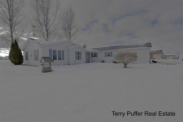 1497 W Grand River Avenue, Ionia, MI 48846