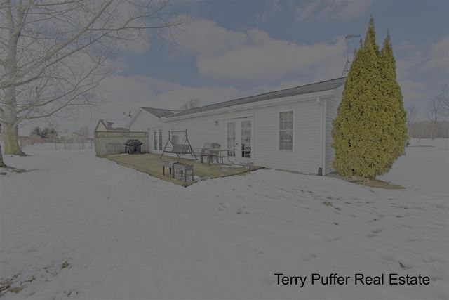 1497 W Grand River Avenue, Ionia, MI 48846