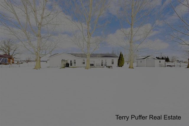 1497 W Grand River Avenue, Ionia, MI 48846