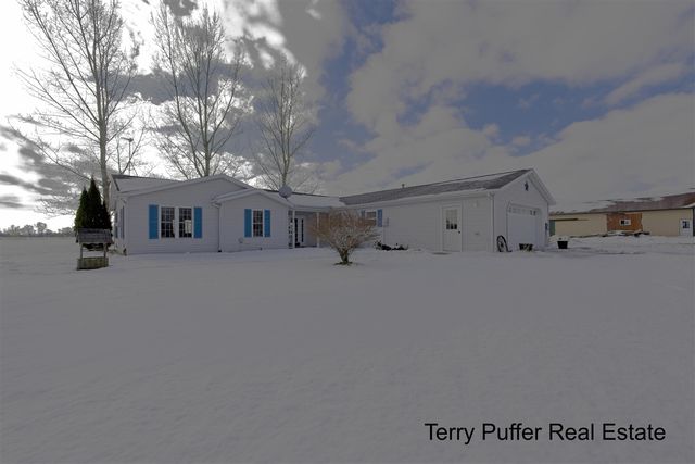 1497 W Grand River Avenue, Ionia, MI 48846