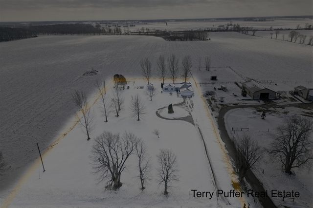 1497 W Grand River Avenue, Ionia, MI 48846