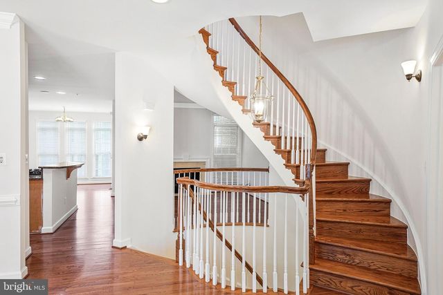 7720 SPOLETO LN, Mclean, VA 22102