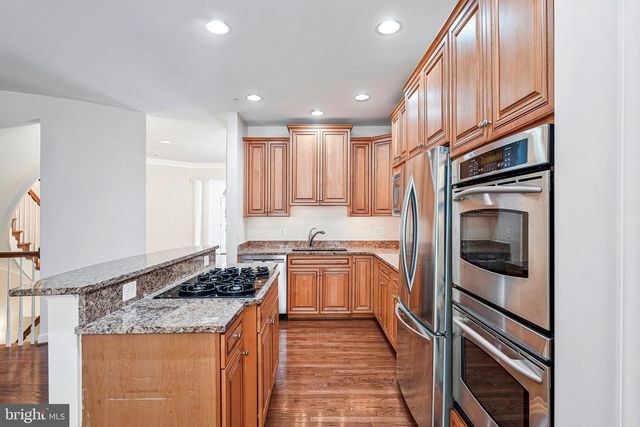 7720 SPOLETO LN, Mclean, VA 22102