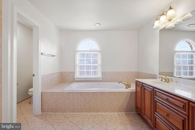 7720 SPOLETO LN, Mclean, VA 22102