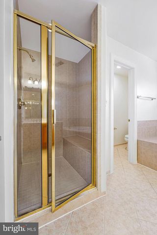 7720 SPOLETO LN, Mclean, VA 22102