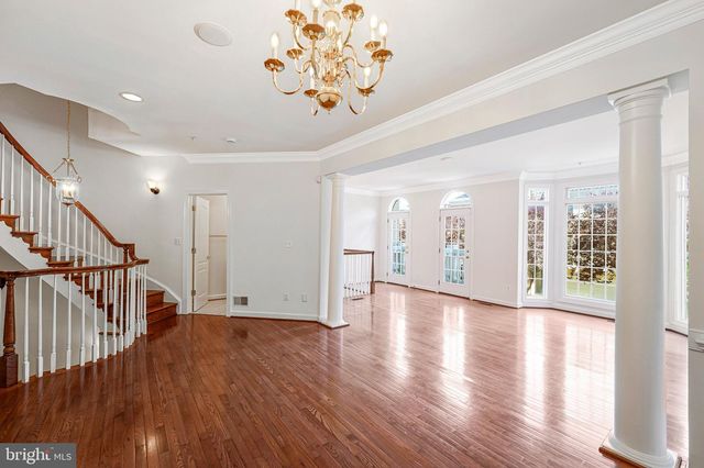7720 SPOLETO LN, Mclean, VA 22102