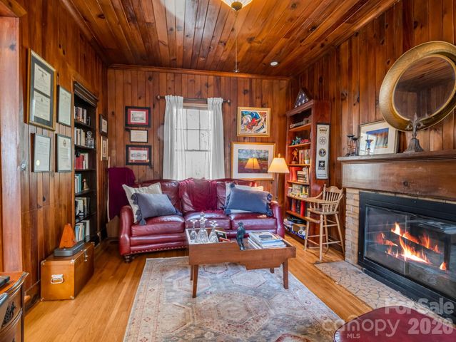527 N Main Street, Rutherfordton, NC 28139