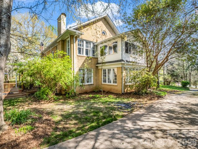 527 N Main Street, Rutherfordton, NC 28139