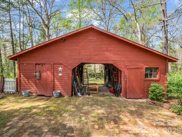 527 N Main Street, Rutherfordton, NC 28139