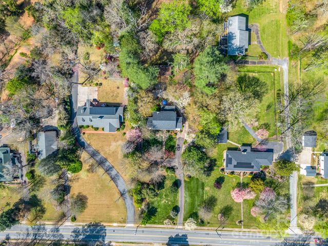527 N Main Street, Rutherfordton, NC 28139