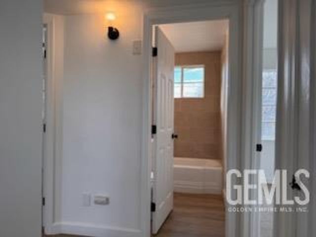 101 Griffiths Street, Bakersfield, CA 93309