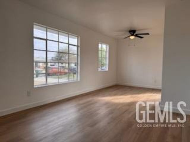 101 Griffiths Street, Bakersfield, CA 93309