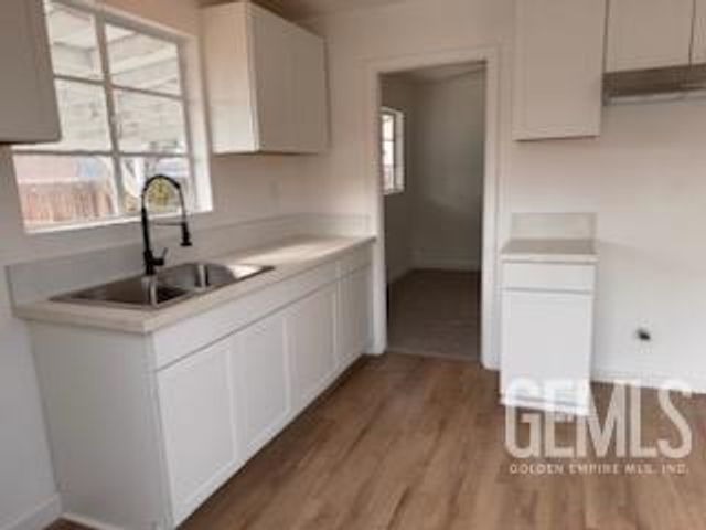 101 Griffiths Street, Bakersfield, CA 93309