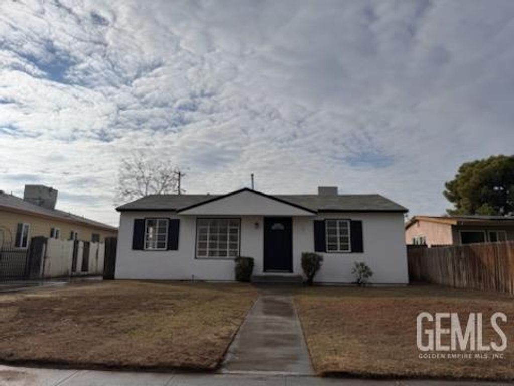 101 Griffiths Street, Bakersfield, CA 93309