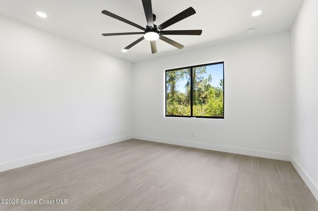 889 Reading Street SE, Palm Bay, FL 32909