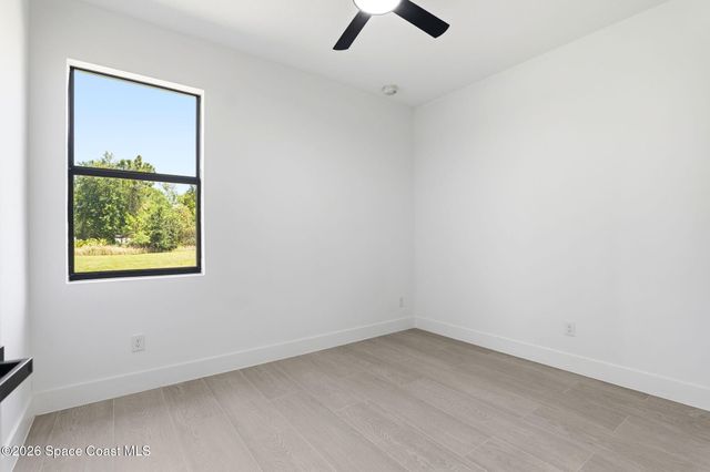 889 Reading Street SE, Palm Bay, FL 32909