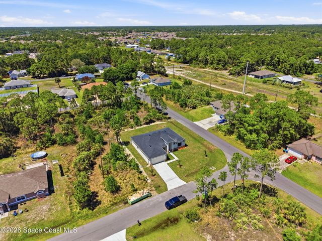 889 Reading Street SE, Palm Bay, FL 32909