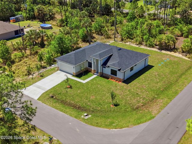 889 Reading Street SE, Palm Bay, FL 32909