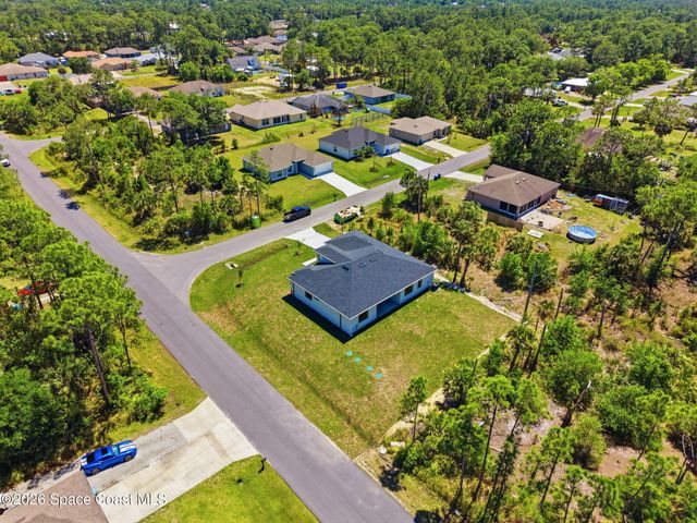889 Reading Street SE, Palm Bay, FL 32909