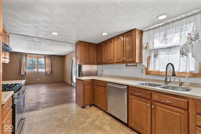 191 E Lakeview Drive, Nineveh, IN 46164