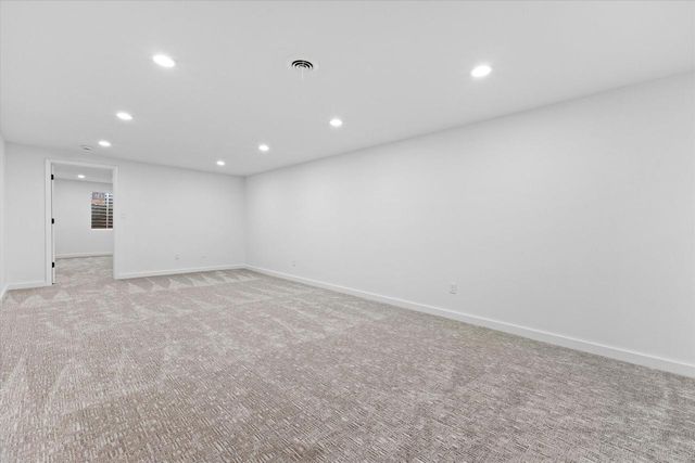 831 W Riverview DRIVE, Glendale, WI 53209