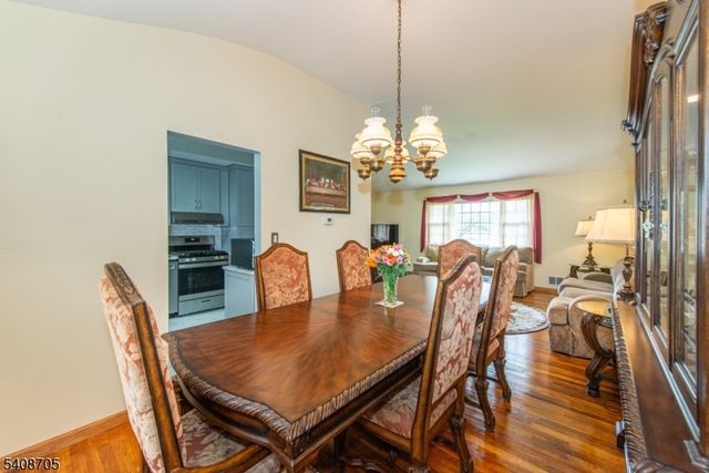 4 George St, Roxbury Twp., NJ 07876