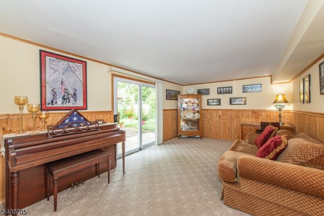 4 George St, Roxbury Twp., NJ 07876