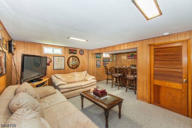 4 George St, Roxbury Twp., NJ 07876